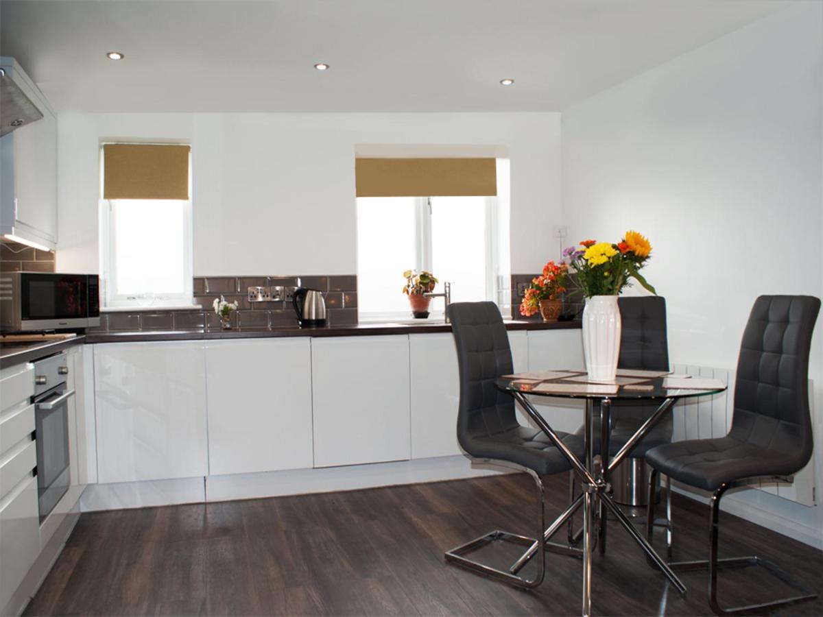 East Midland House Free Private Parking Fast Wifi Smart Tv With Garden Villa Kettering Bagian luar foto